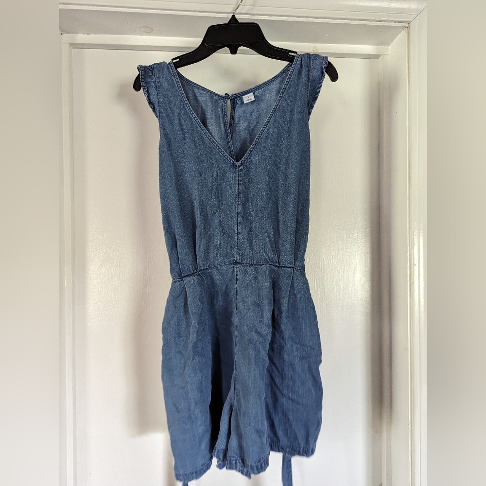 Old Navy Chambray Denim Short Flutter Sleeves Romper w Pockets Size Small
